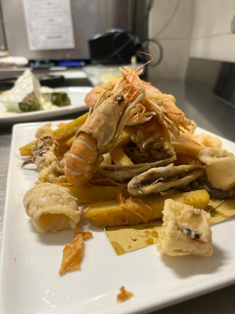 Hotel La Bussola 菲纳莱利古雷 外观 照片
