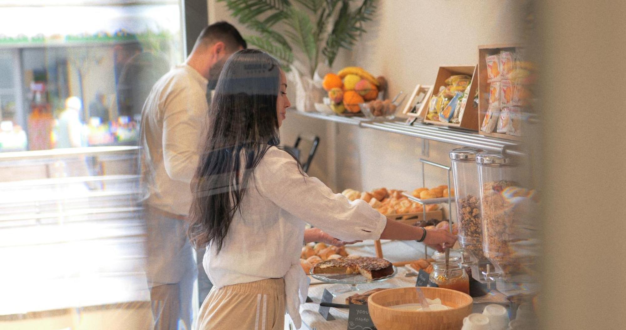 Hotel La Bussola 菲纳莱利古雷 外观 照片