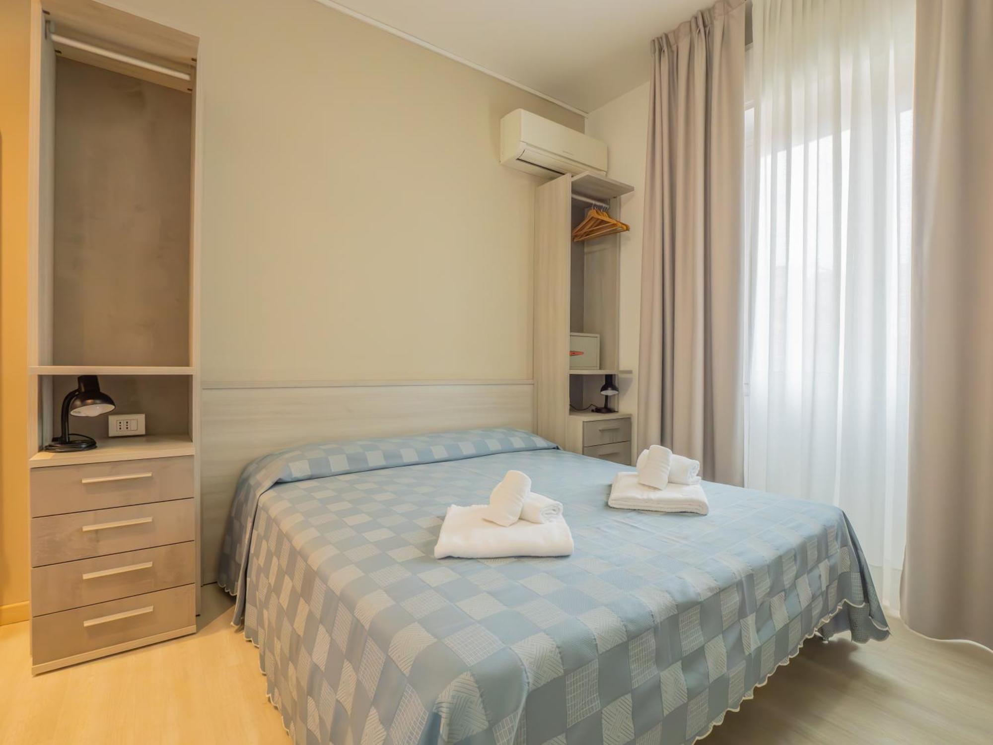 Hotel La Bussola 菲纳莱利古雷 外观 照片